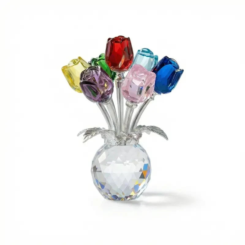 Kristallroseblütenfigur mit einer Vase voller bunter Glasblumen