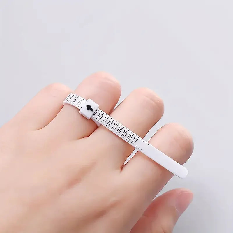 Universal Ring Sizer Gauge – Adjustable Plastic Finger Measuring Tool