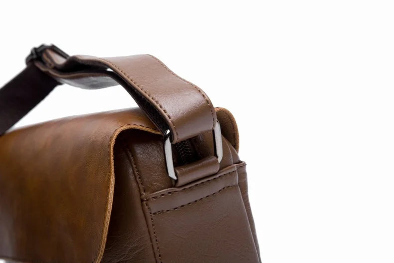Vintage Leather Crossbody Bag for Men – Compact Messenger Shoulder Bag