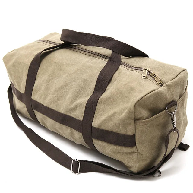 Großzügige Canvas-Reisetasche mit viel Stauraum