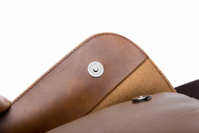 Vintage Leather Crossbody Bag for Men – Compact Messenger Shoulder Bag