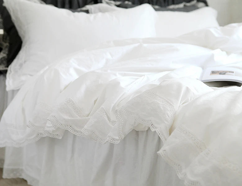 Luxury White Cotton Duvet Cover with Ruffle Lace Trim