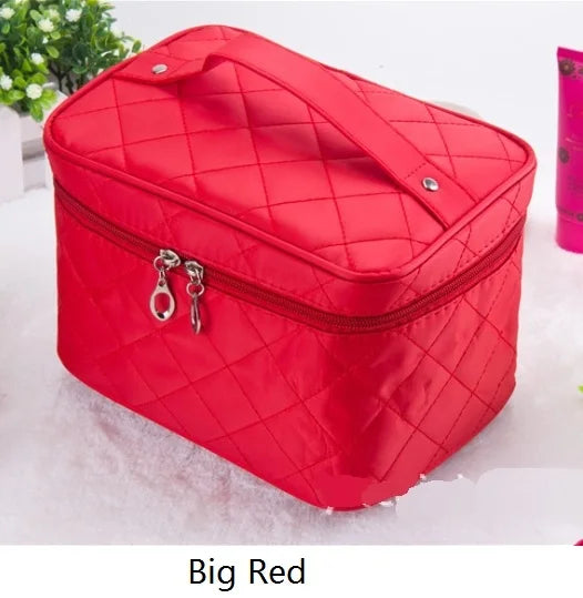 Quilted Cosmetic Bag with Large Capacity for Travel and Organization