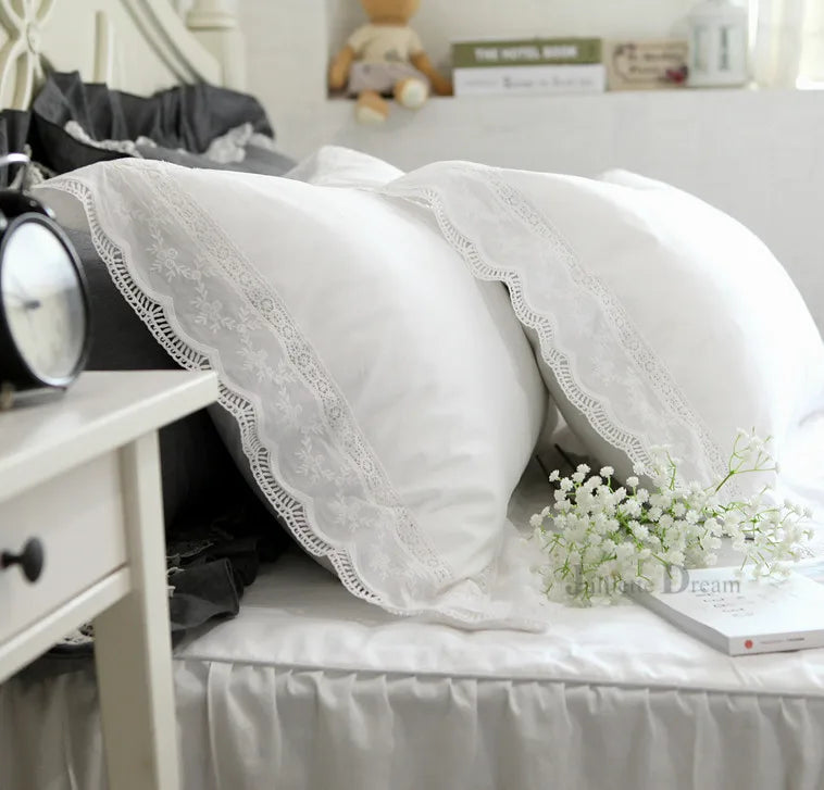 Luxury White Cotton Duvet Cover with Ruffle Lace Trim
