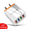 Silberner Wandadapter mit orangefarbenem Gehäuse und vier USB-C-Ladeanschlüssen.