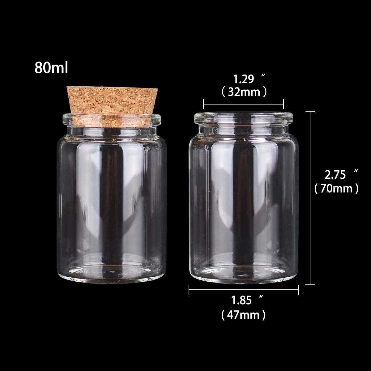 Un juego de tarros de vidrio transparente con tapones de corcho natural, mostrados contra un fondo negro.