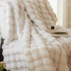 Luxury Faux Fur Throw Blanket – Soft, Warm & Cozy
