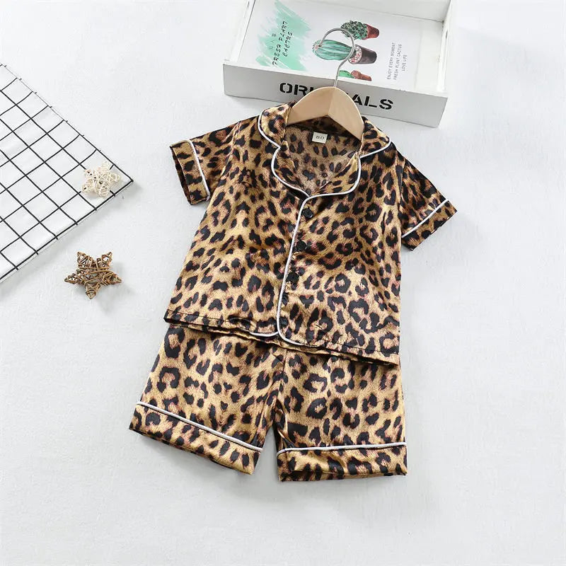Kids' Cartoon Leopard Print Pajama Set with Short Sleeves