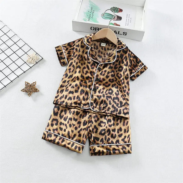 Kids' Cartoon Leopard Print Pajama Set with Short Sleeves