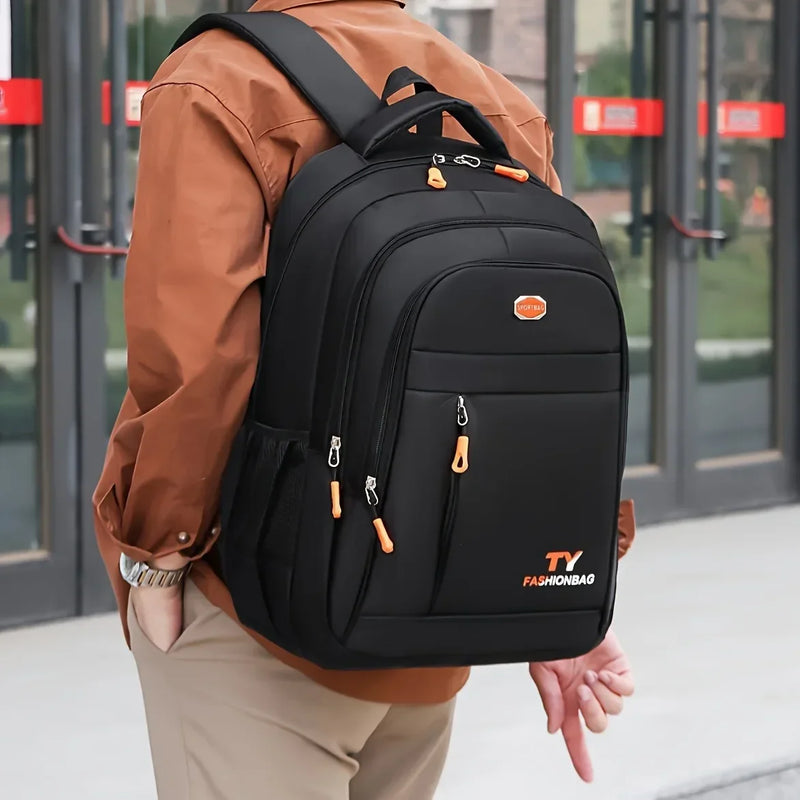 Klassischer Karo-Nylonrucksack