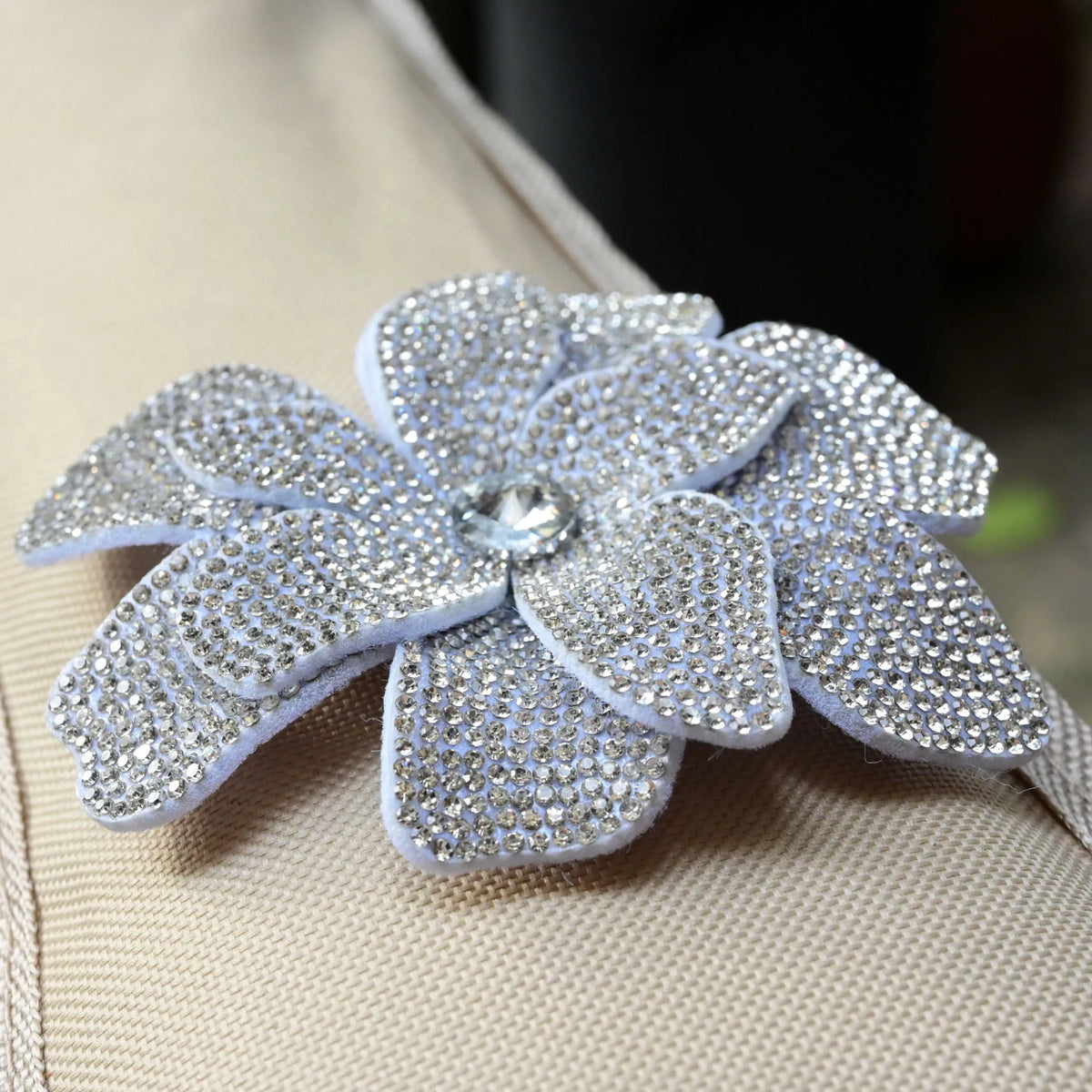 Silver crystal rhinestone flower sew-on patch for clothing