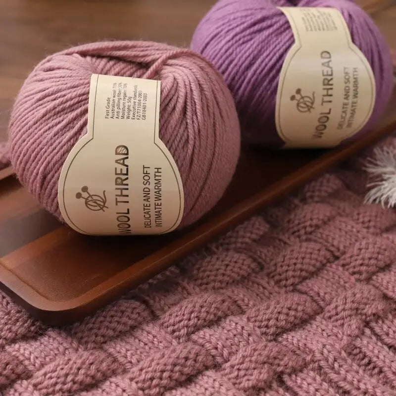 Combed Alpaca Blend Yarn for Hand Knitting – 10-Pack Wool Balls