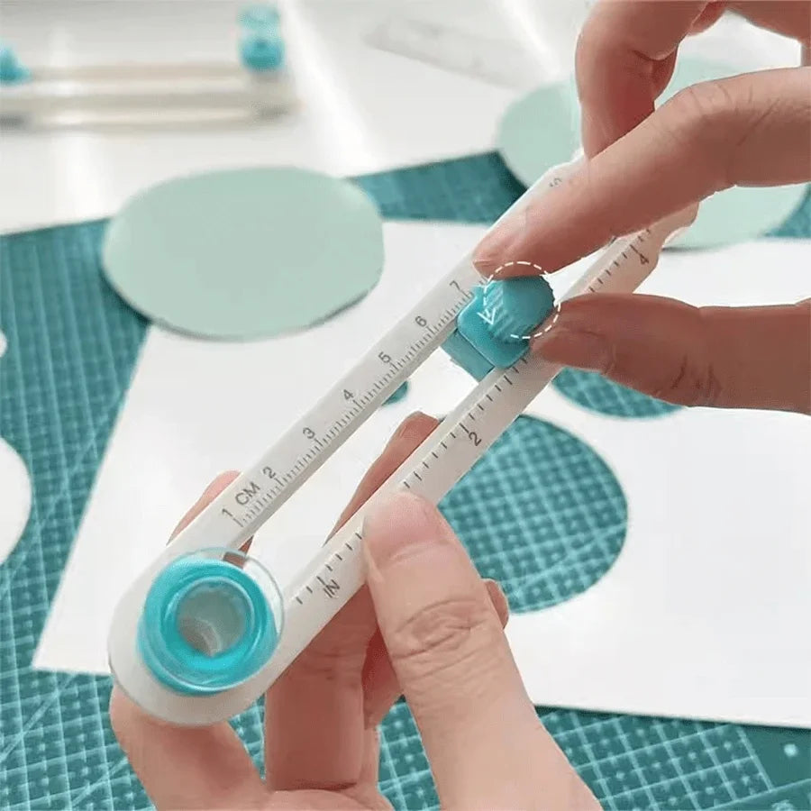 360° Adjustable Circle Cutter with Replacement Blade