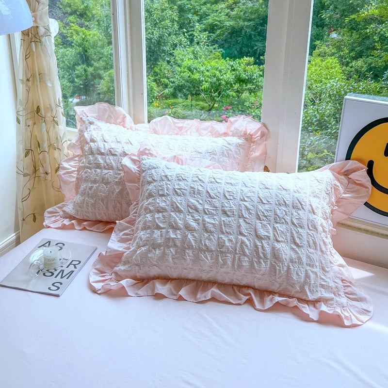 Seersucker Duvet Cover Set with Lace Trim