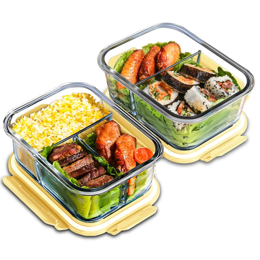 Un ensemble de contenants alimentaires en verre borosilicate transparent avec couvercles hermétiques, remplis de différentes 