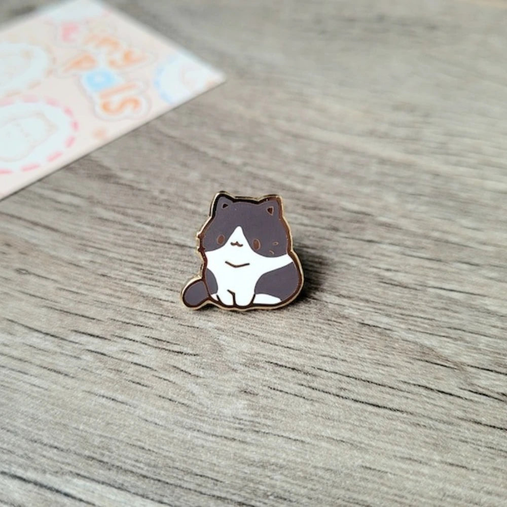 Adorable Cat Enamel Pins Set – Kawaii Kitten Brooches for Cat Lovers