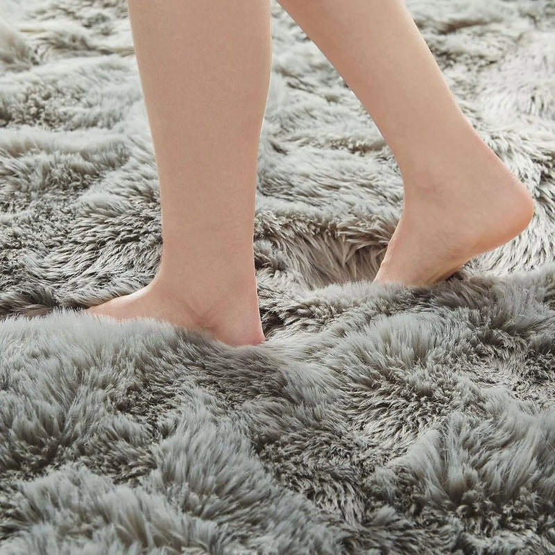 Luxury Shaggy Faux Fur Rug