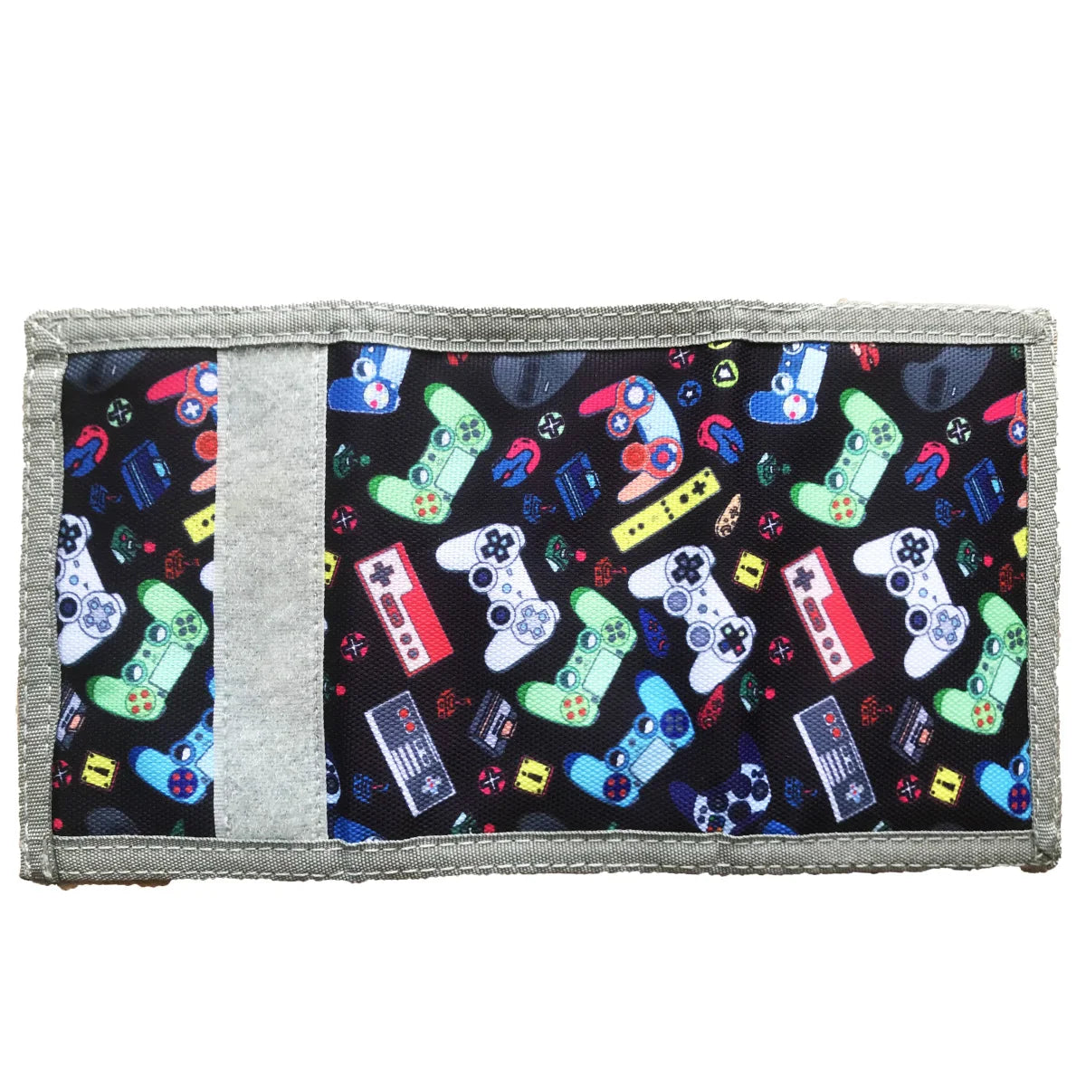Cartera Tríptico con Diseño de Consola de Videojuegos