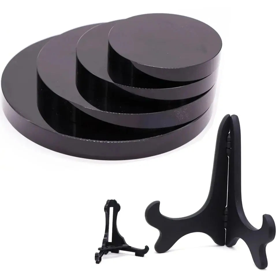 Miroir de divination en obsidienne noire naturelle avec support et disques empilés.