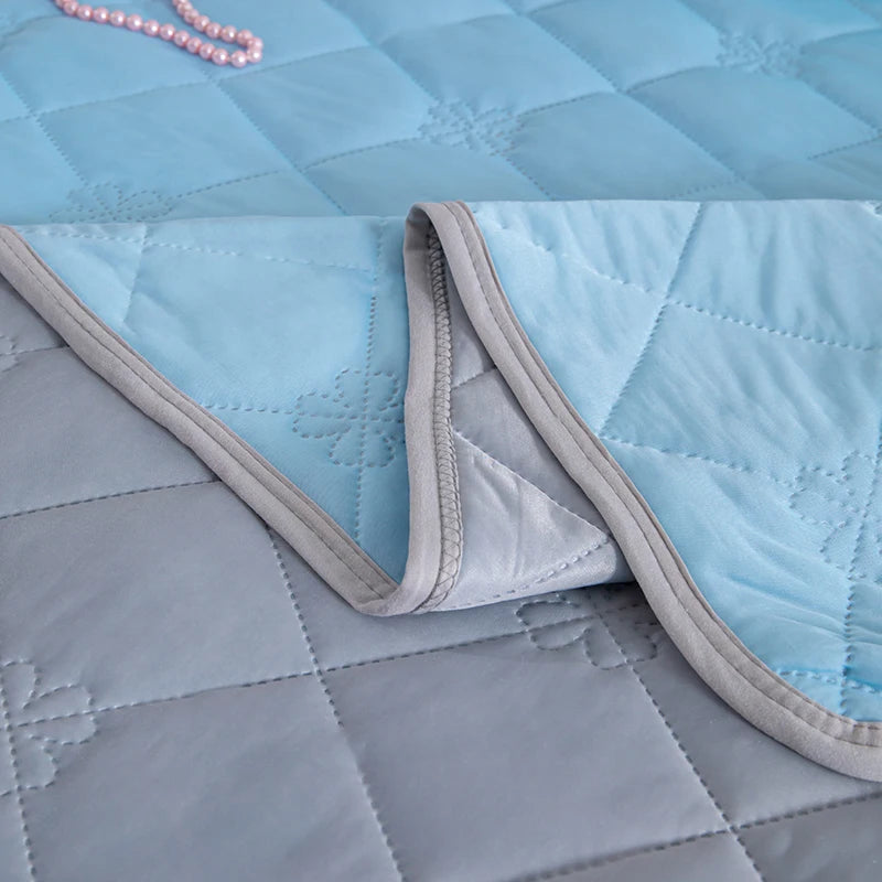 Summer Cooling Blanket with Breathable Polyester Fabric