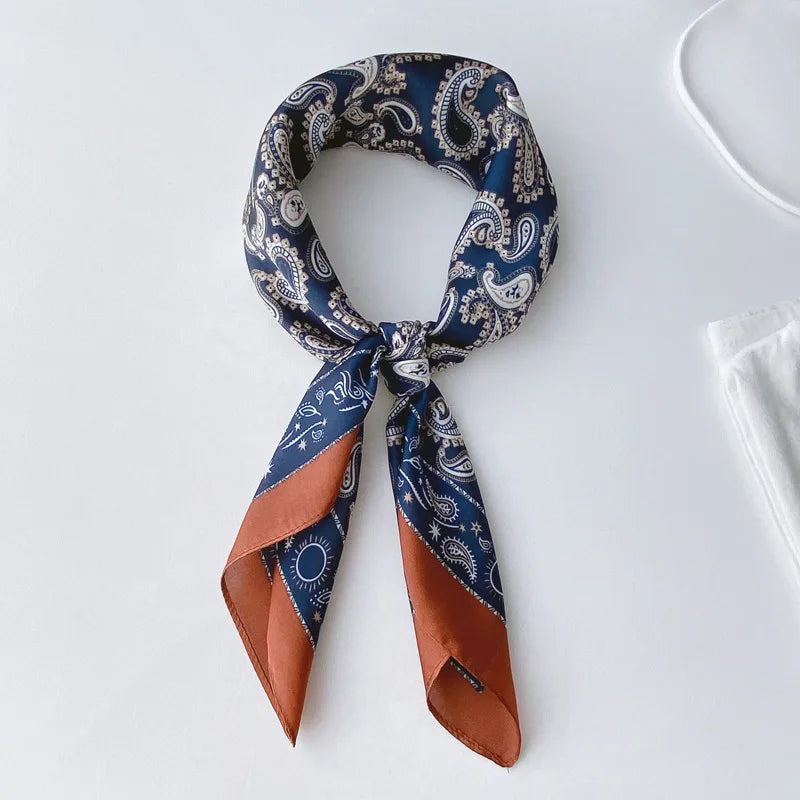 Eleganter Paisley-Seidenschal