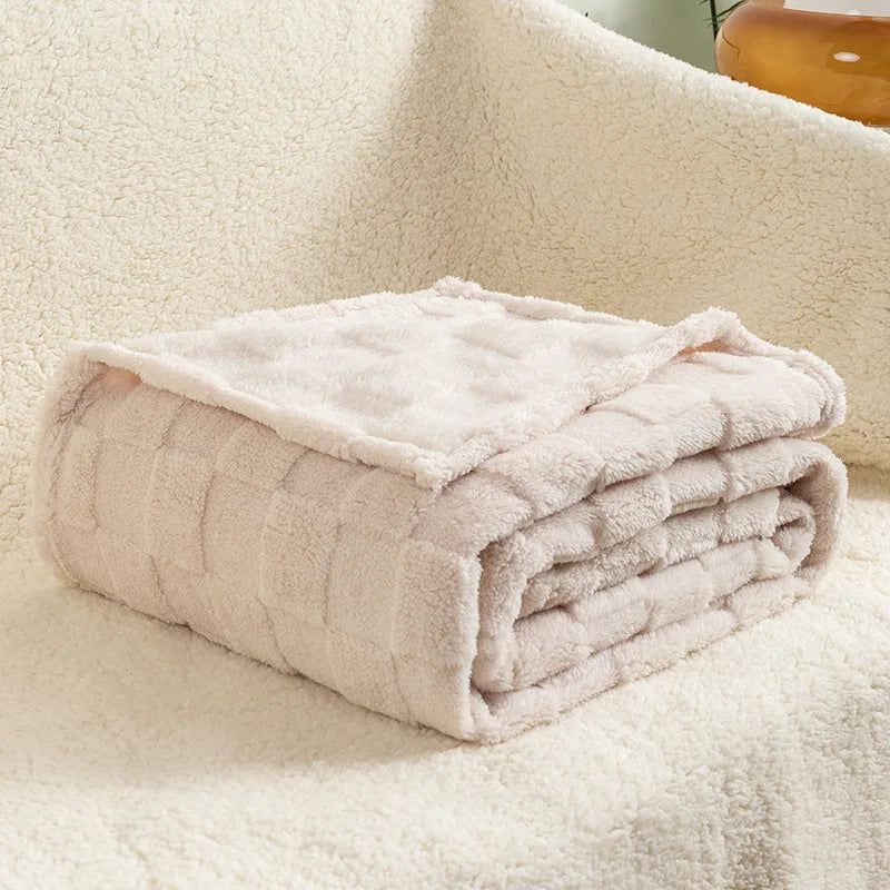 Lilac Checkered Fleece Throw Blanket – Soft & Cozy