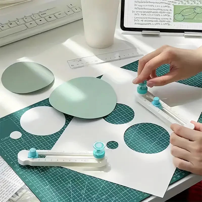 360° Adjustable Circle Cutter with Replacement Blade