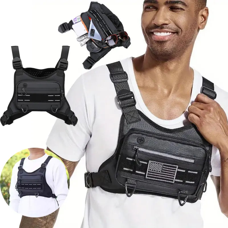 Mann mit schwarzem taktischem Brustgurt und Laufvesttasche über weißem Hemd.