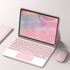 Pinkes universelles iPad-Hülle mit passender Bluetooth-Tastaturabdeckung auf weißem Untergrund.