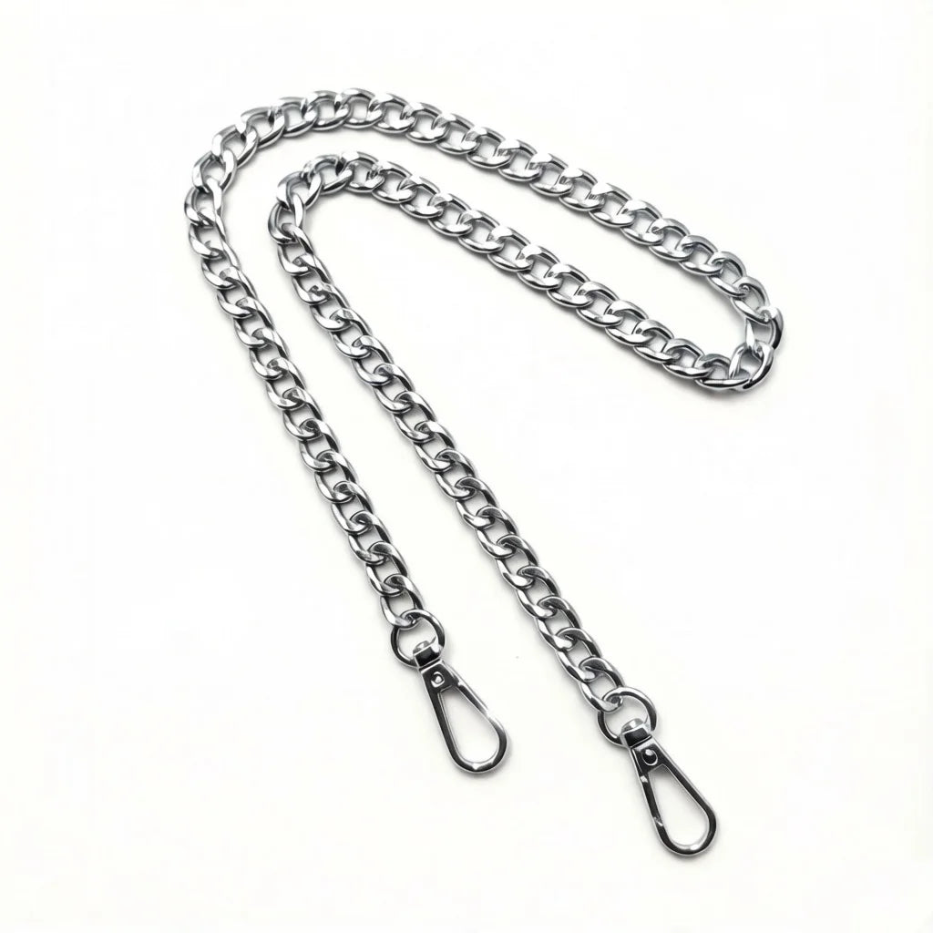 A silver metal chain strap for handbags and crossbody bags