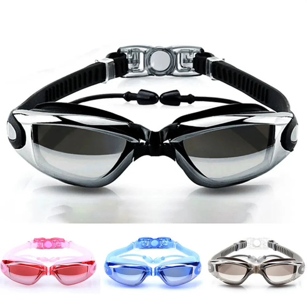 Ein Set klarer Schwimmbrillen mit schwarzem Riemen und UV-Schutzfunktionen.