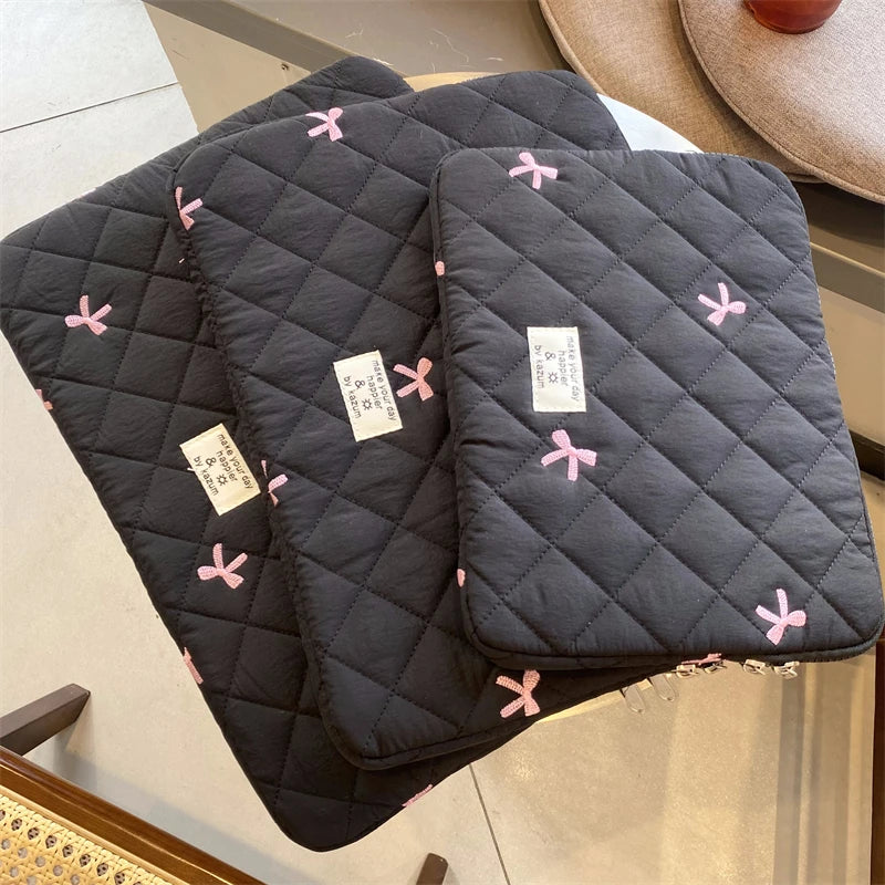 Protective Laptop Sleeve with Floral Print