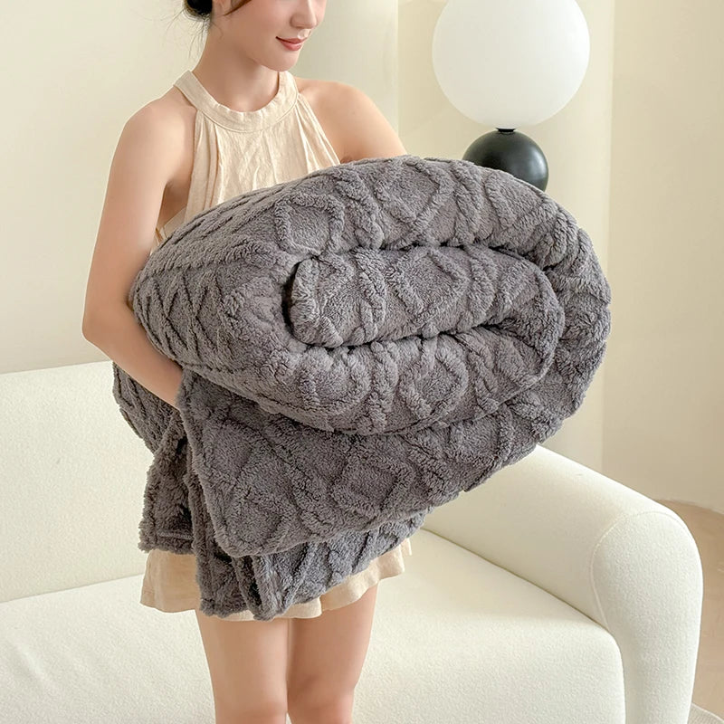 Plush Coral Fleece Blanket – Soft & Warm Throw for Bed, Sofa & Travel