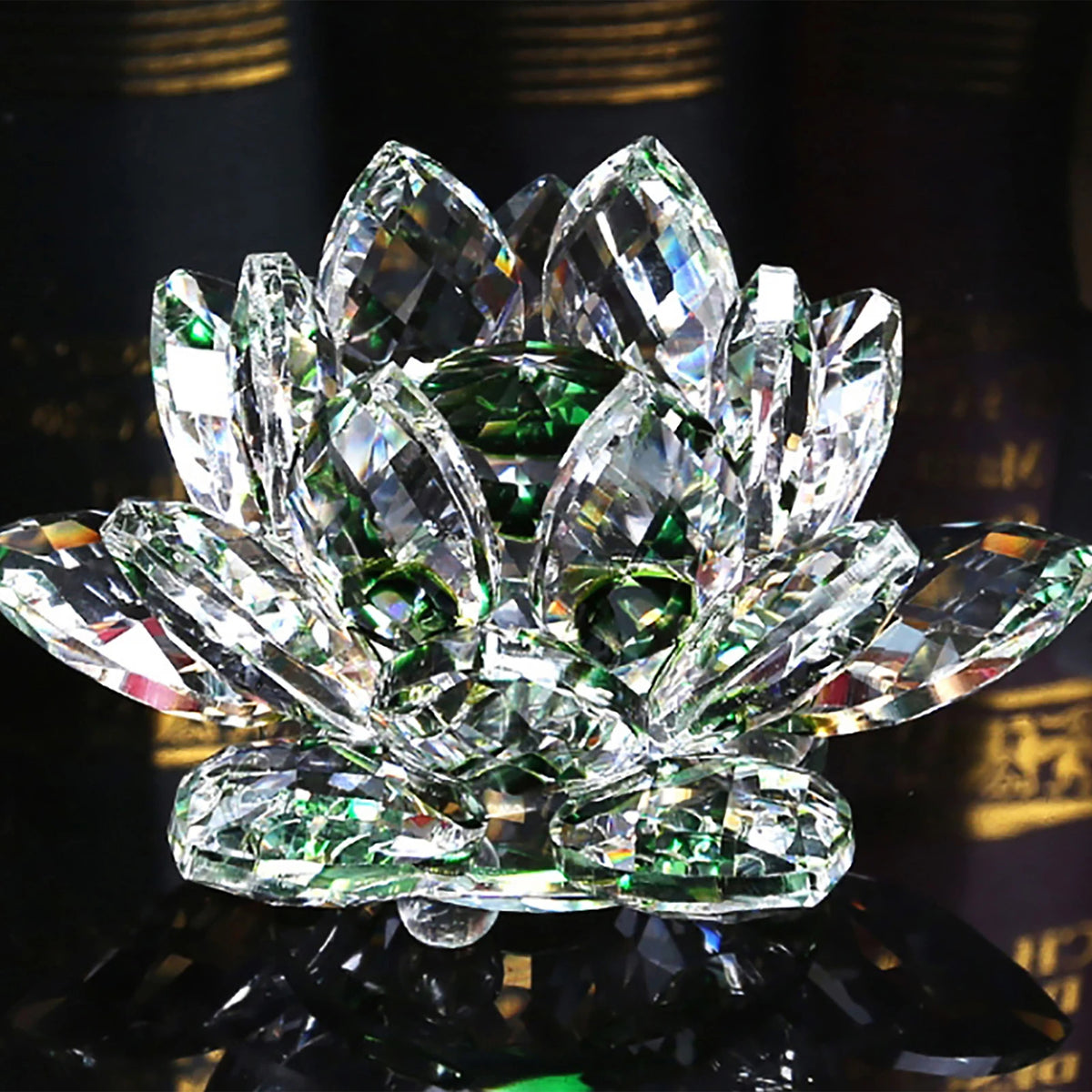 Crystal Lotus Flower Figurine – Elegant Glass Tabletop Decor
