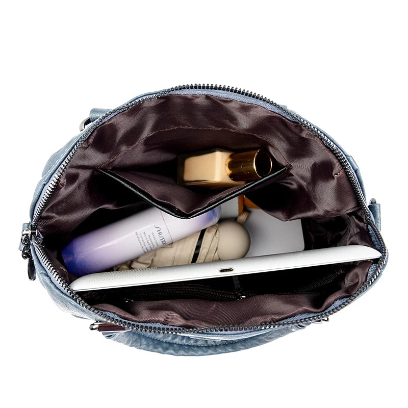 Vintage-Inspired Crossbody Bag with Roomy Interior