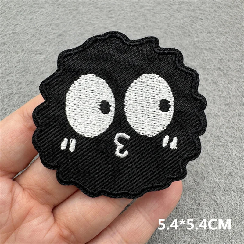 Black & White Racing Flag Embroidered Patches (Iron-On / Sew-On)