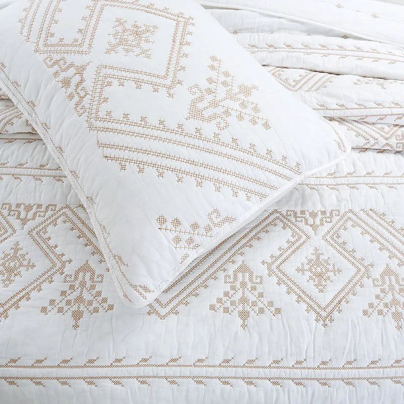 Quilted Cotton Bedspread Set with Embroidered Patchwork Design