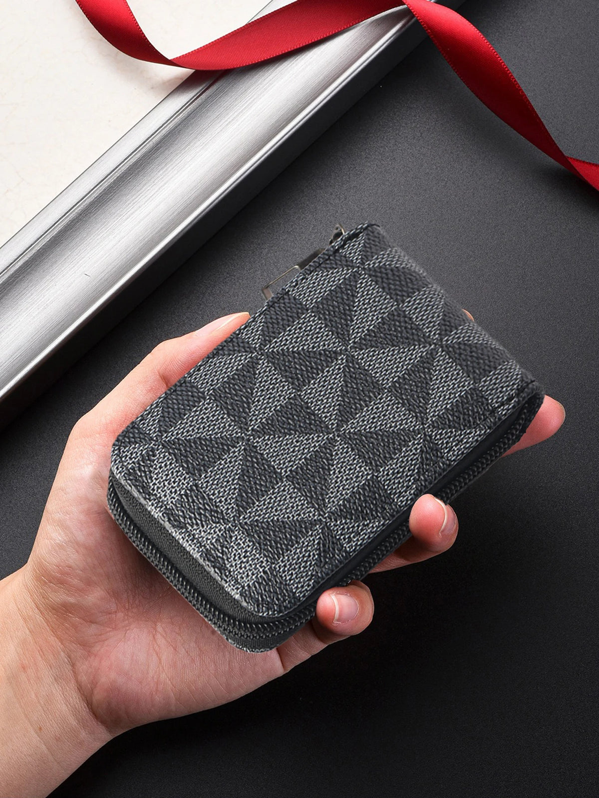 Men's PU Leather Card Holder with Geometric Pattern and Zipper Closure