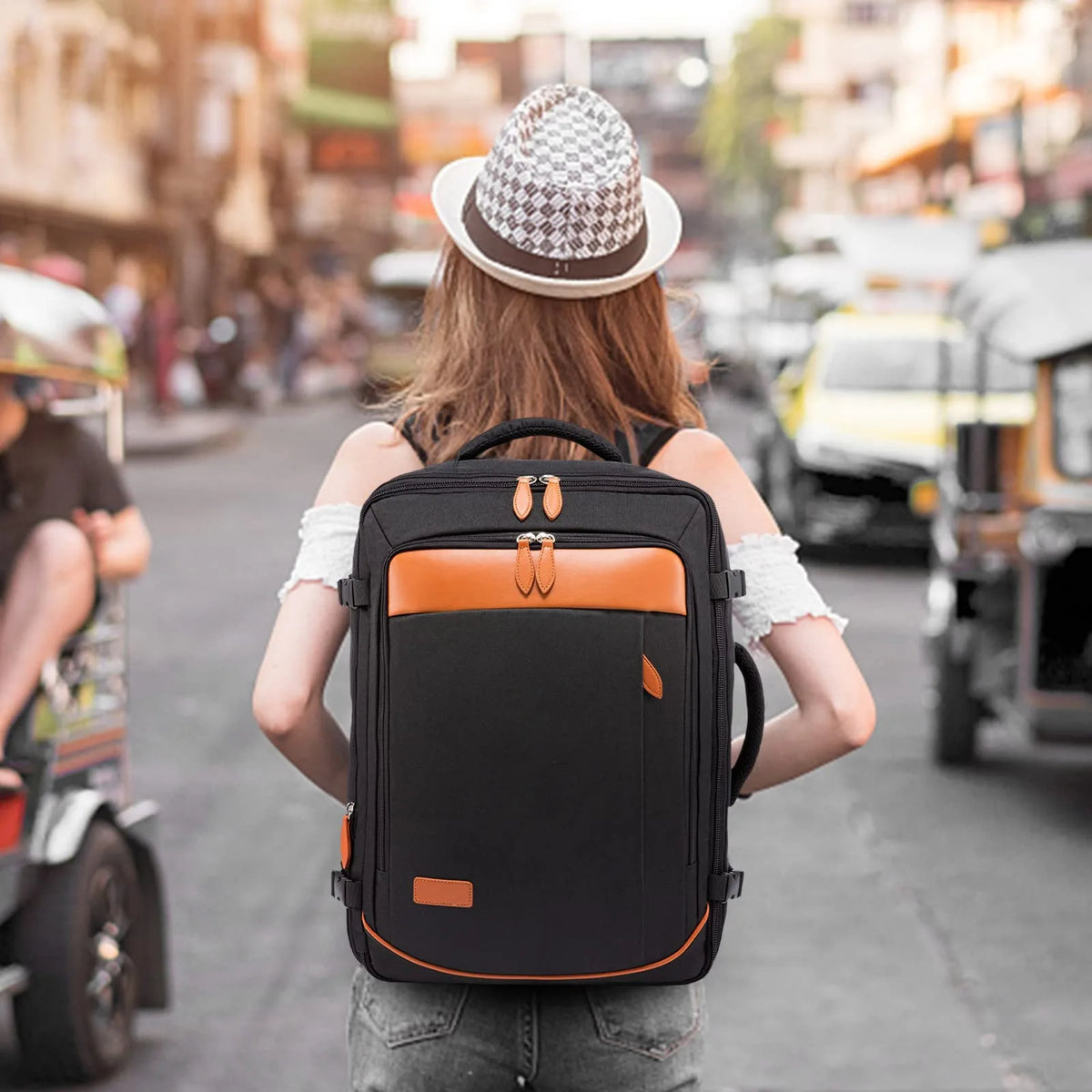 Expandable Travel Backpack with 4 Packing Cubes