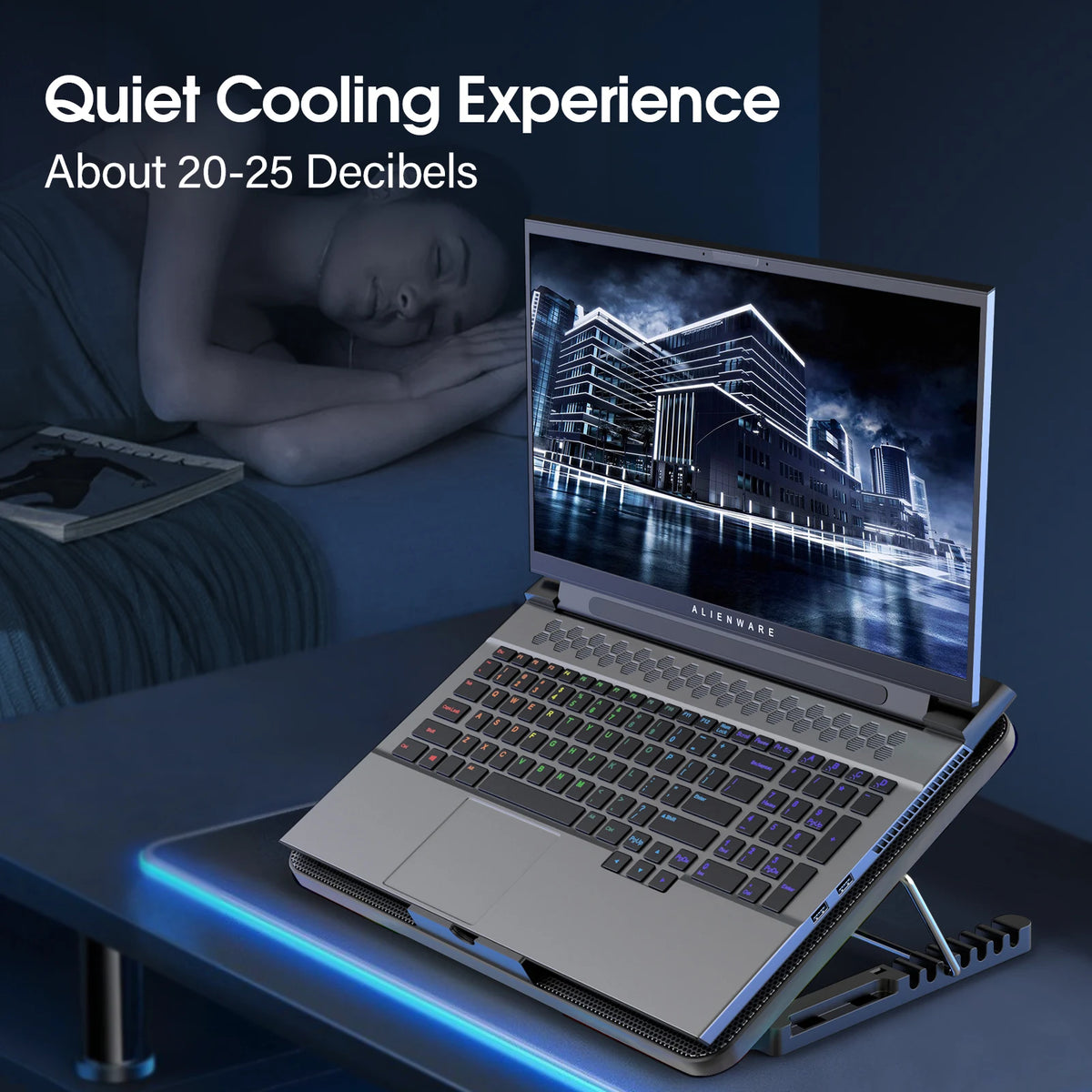 Un ordinateur portable est placé sur un support de refroidissement réglable avec un éclairage LED bleu, démontrant une expéri