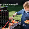 Ein Junge grillt Fleisch auf einem BBQ mit einem Temperaturmagnet-Guide und einer Geschenkbox sichtbar.