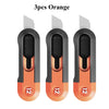 Trois couteaux utilitaires compacts de couleur orange côte à côte