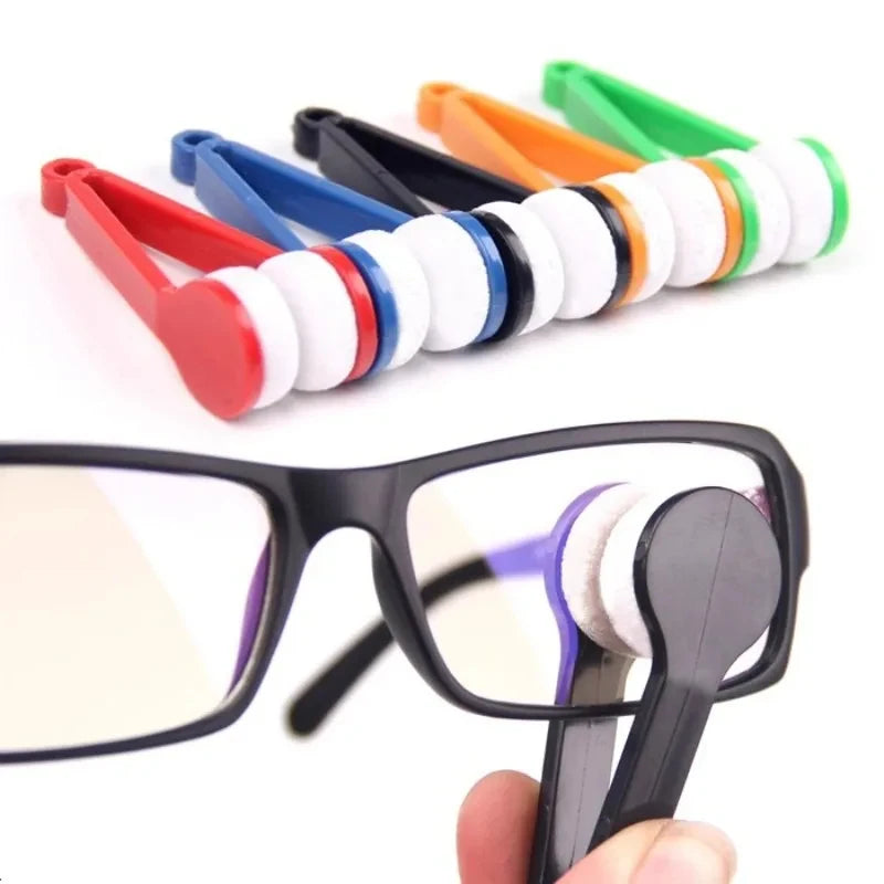 A hand holds a set of colorful microfiber glasses cleaning tools with various colored rings.
