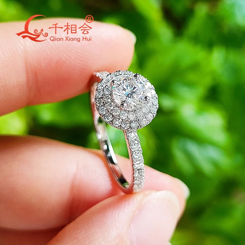 Anillo de Compromiso Halo de Moissanite de Lujo en Plata de Ley 925