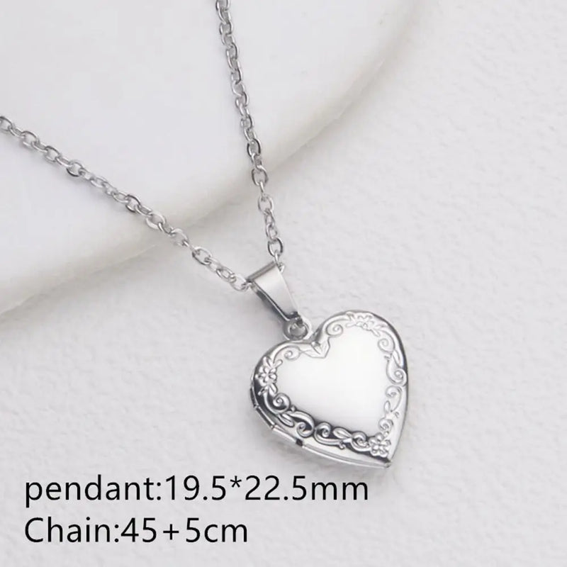 Vintage Floral Heart Locket Necklace