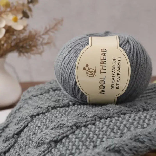 Combed Alpaca Blend Yarn for Hand Knitting – 10-Pack Wool Balls