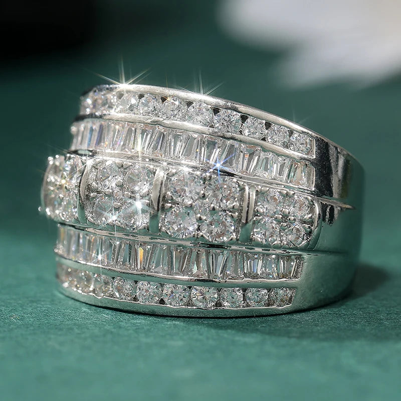 Elegant Women's Eternal Ring with Sparkling Cubic Zirconia