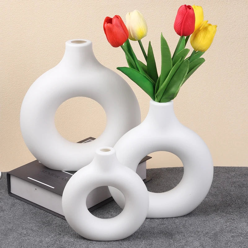 Donut-Shaped Decorative Plastic Vase for Home & Office