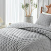 Lightweight All-Season Quilted Bedding Set with Pillow Shams