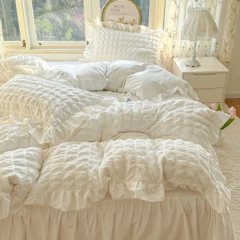 Seersucker Duvet Cover Set with Lace Trim